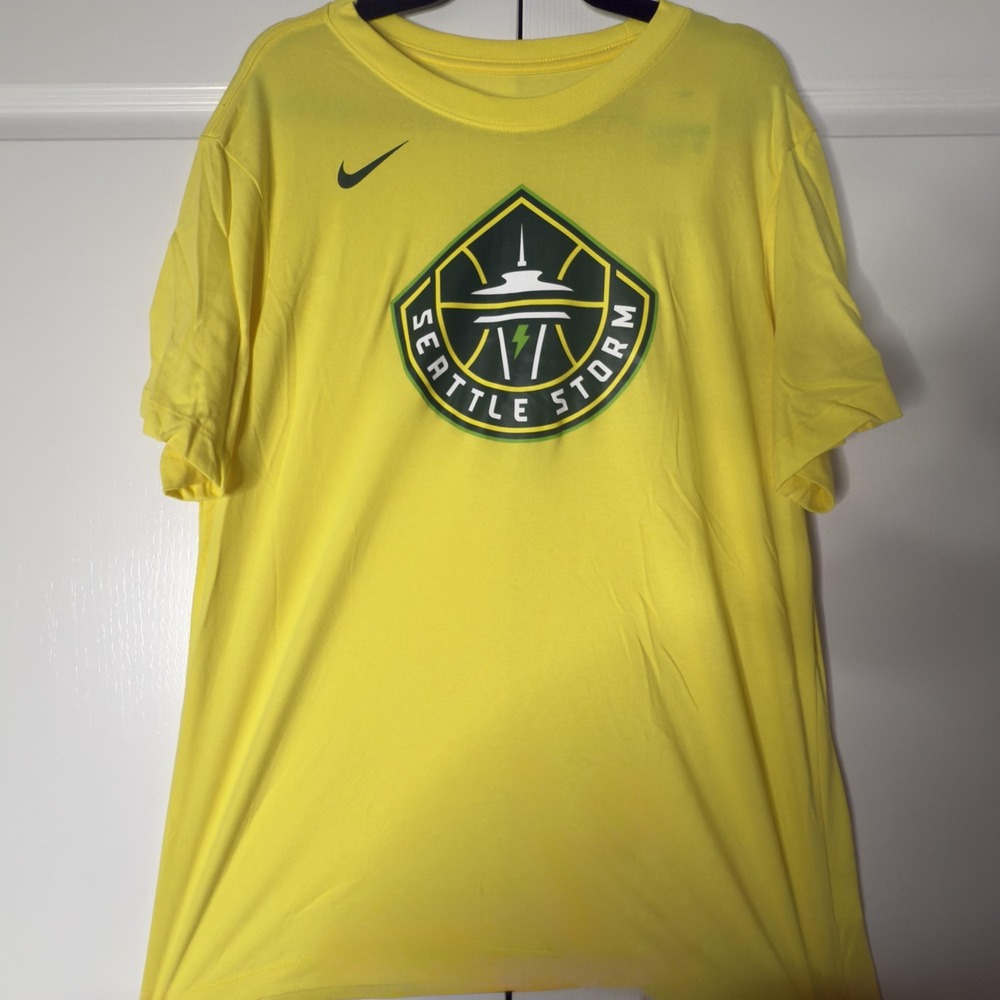 Seattle Storm Shirt Mens XL Yellow WNBA Basketball Nike Dri Fit‎ Graphic Tee